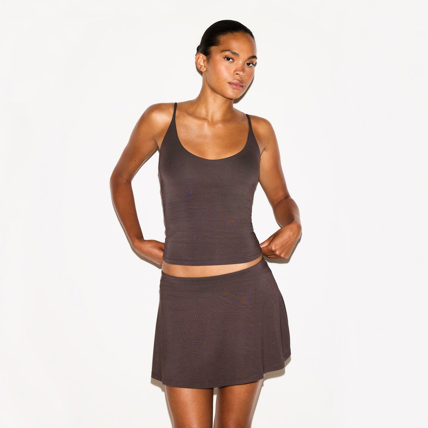 SMOOTH LAYERS SCOOP NECK CAMI | RAISIN