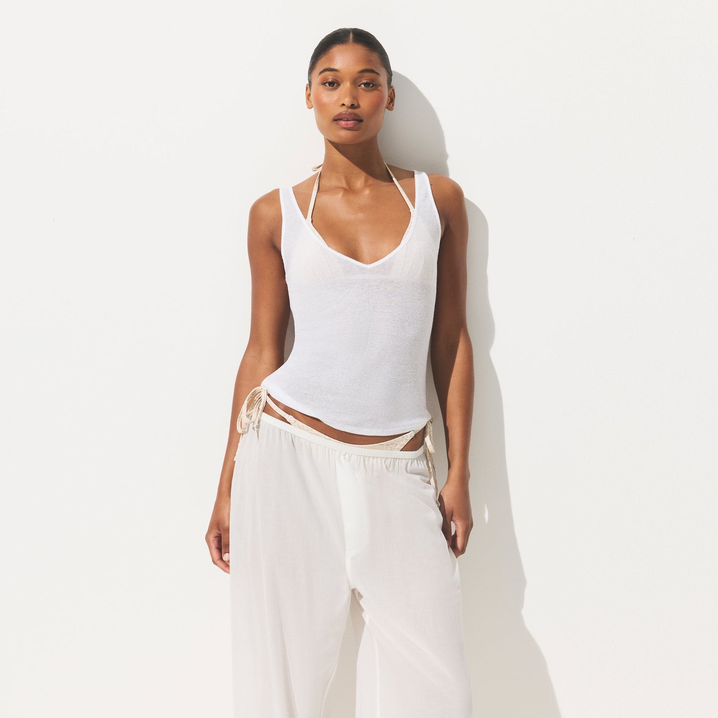 SHEER RIB V NECK TANK | SNOW