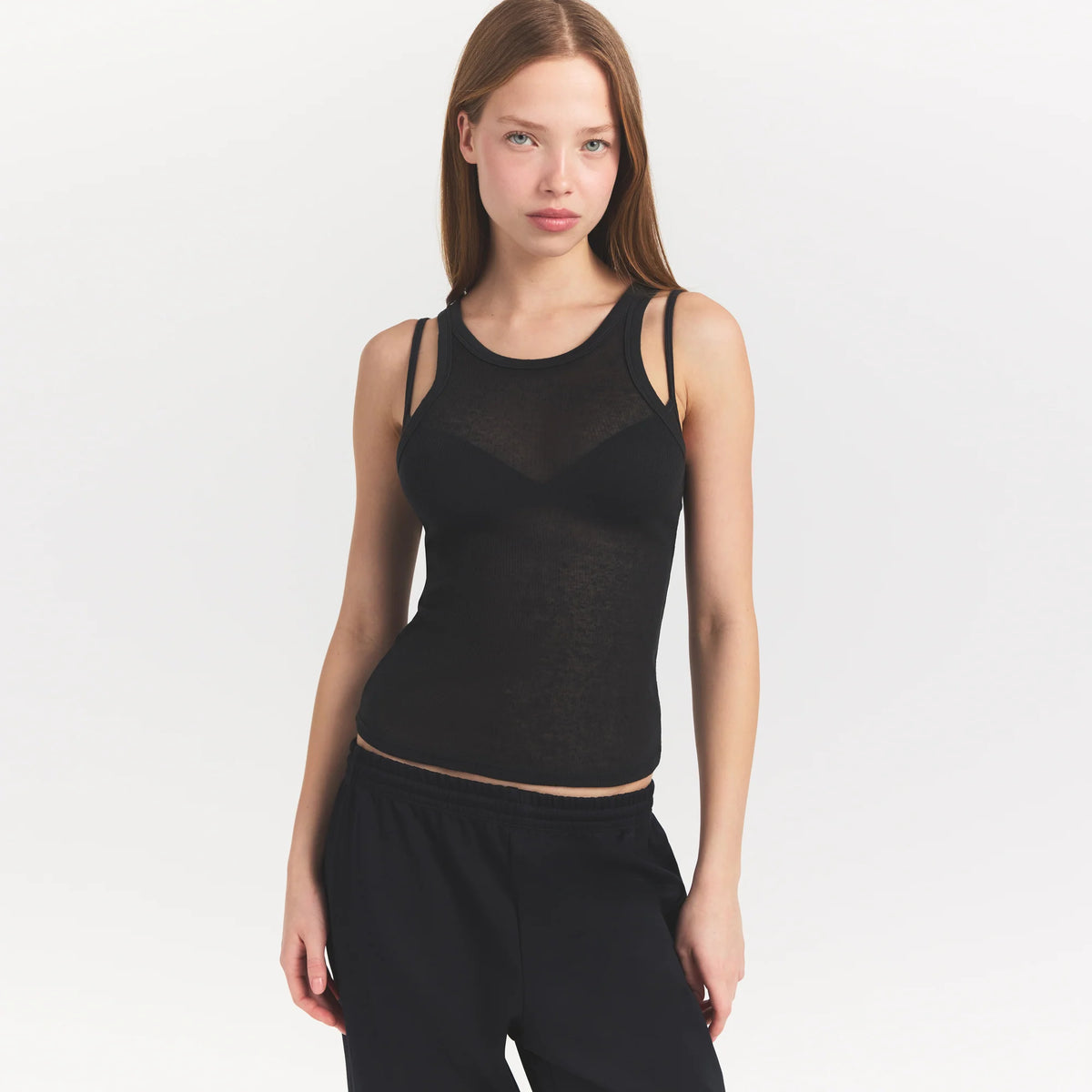 Shell Skim SHEER RIB TANK | SOOT | SKIMS MÉXICO