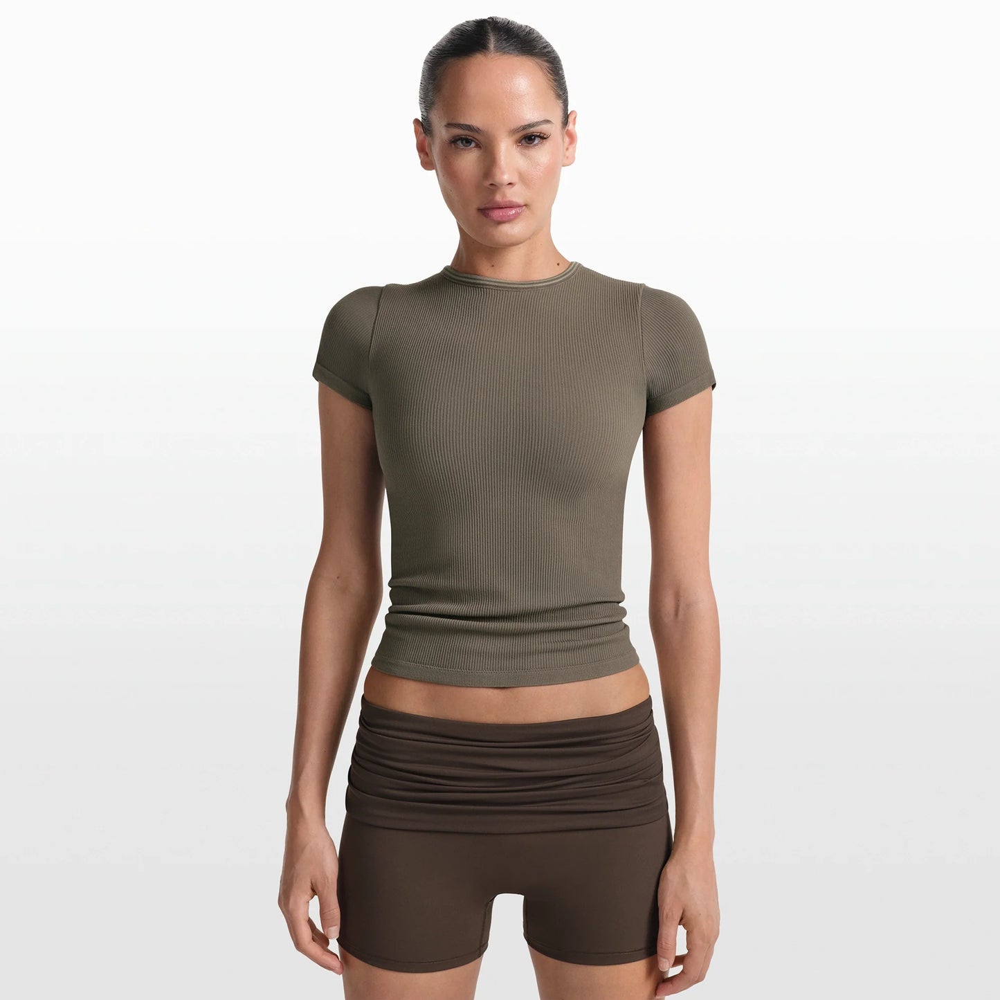NikeSKIMS RIBBED SEAMLESS BABY TEE | DUSTY OAKMOSS