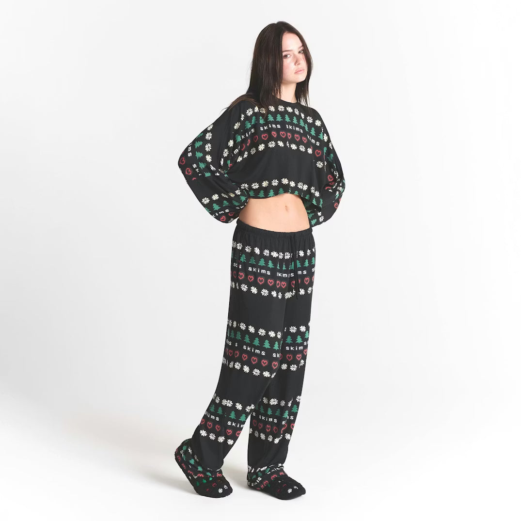 CACTUS PLANT FLEA MARKET X SKIMS SKIMS SLEEP CROPPED LONG SLEEVE AND PANT SET | ONYX PINE FAIR ISLE