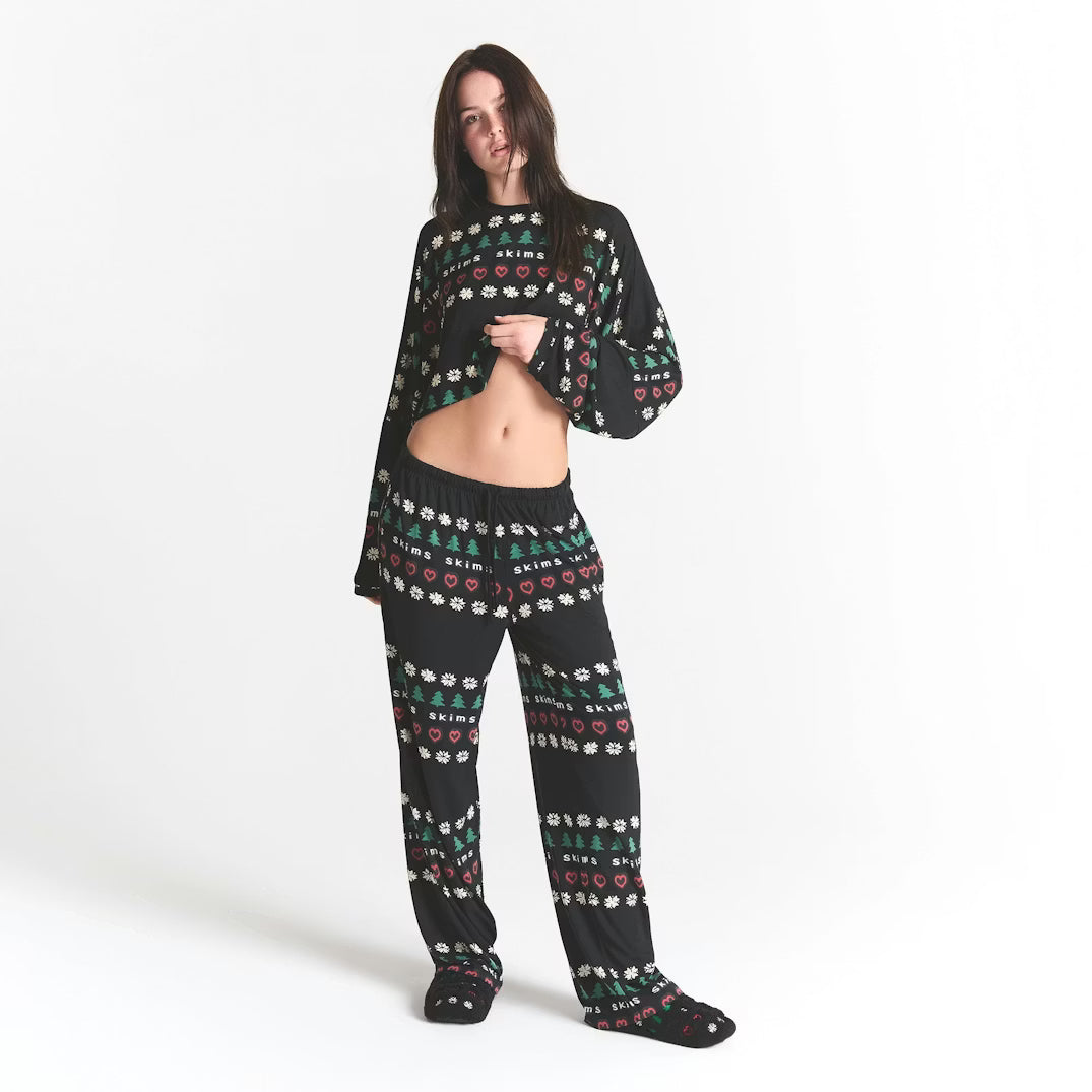 CACTUS PLANT FLEA MARKET X SKIMS SKIMS SLEEP CROPPED LONG SLEEVE AND PANT SET | ONYX PINE FAIR ISLE