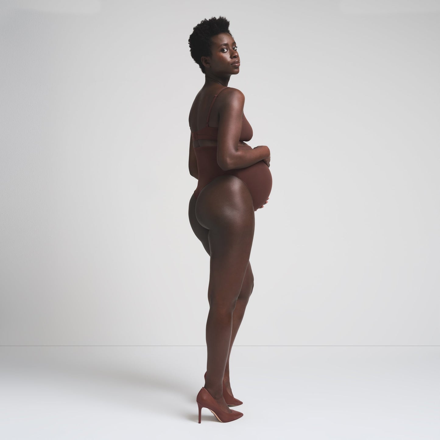FITS EVERYBODY MATERNITY HIGH-WAISTED THONG | COCOA