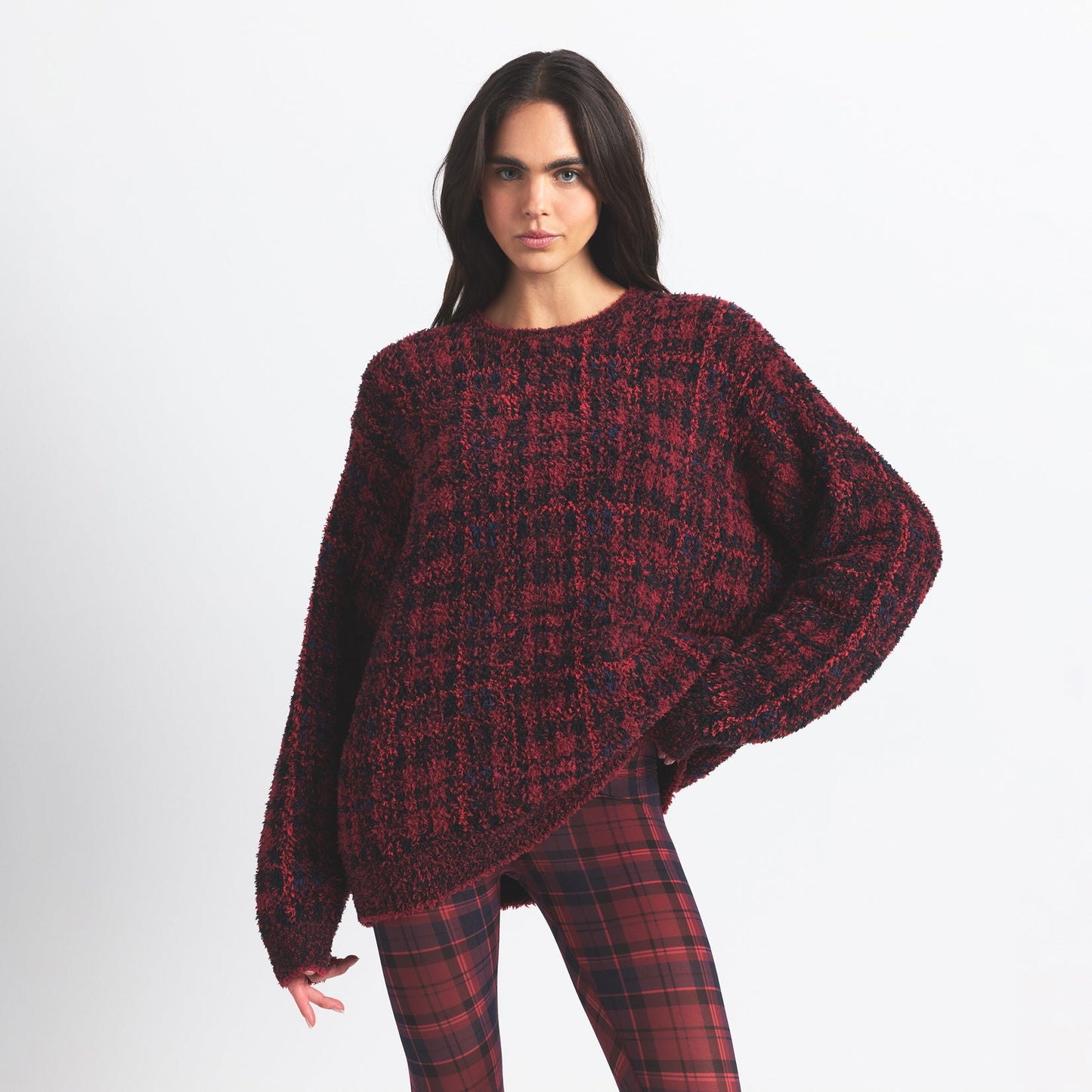 COZY OVERSIZED CREWNECK PULLOVER | MERLOT NAVY PLAID