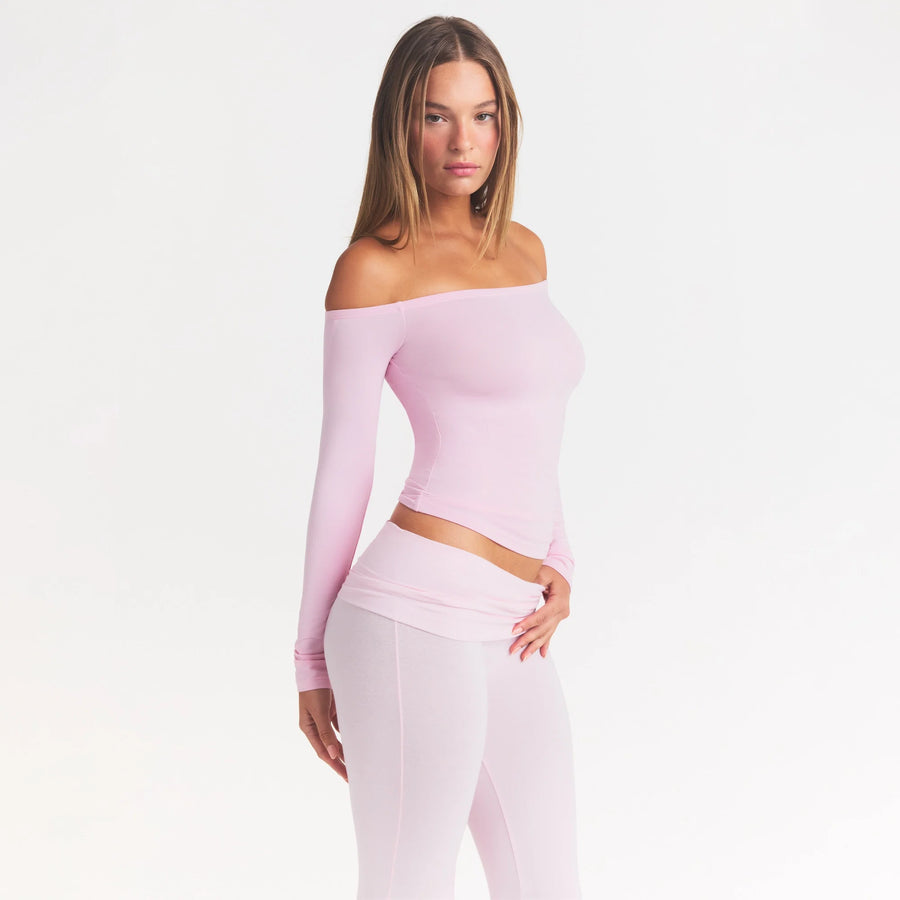 SMOOTH LAYERS OFF THE SHOULDER TOP | PEONY