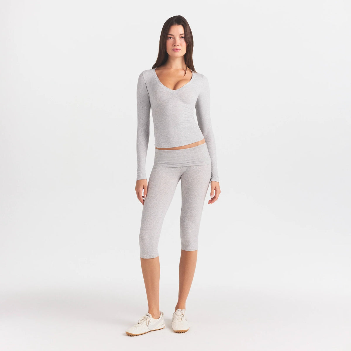 COTTON JERSEY V NECK LONG SLEEVE TOP | LIGHT HEATHER GREY