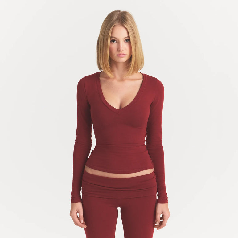 COTTON JERSEY V NECK LONG SLEEVE TOP | MERLOT