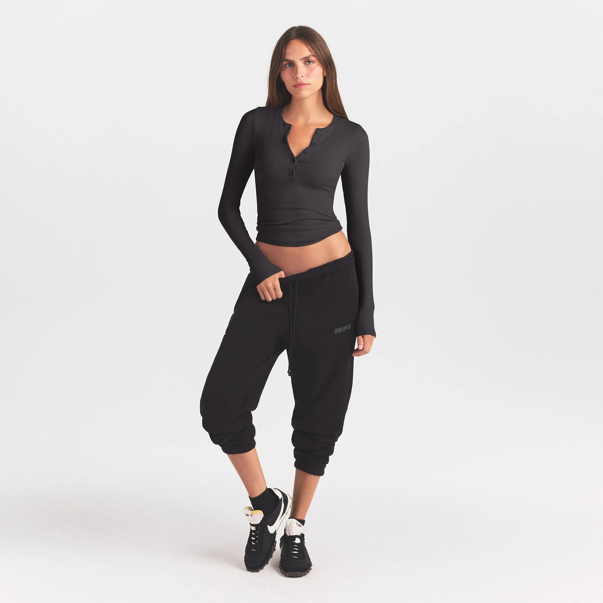 COTTON RIB HENLEY LONG SLEEVE T-SHIRT | SOOT