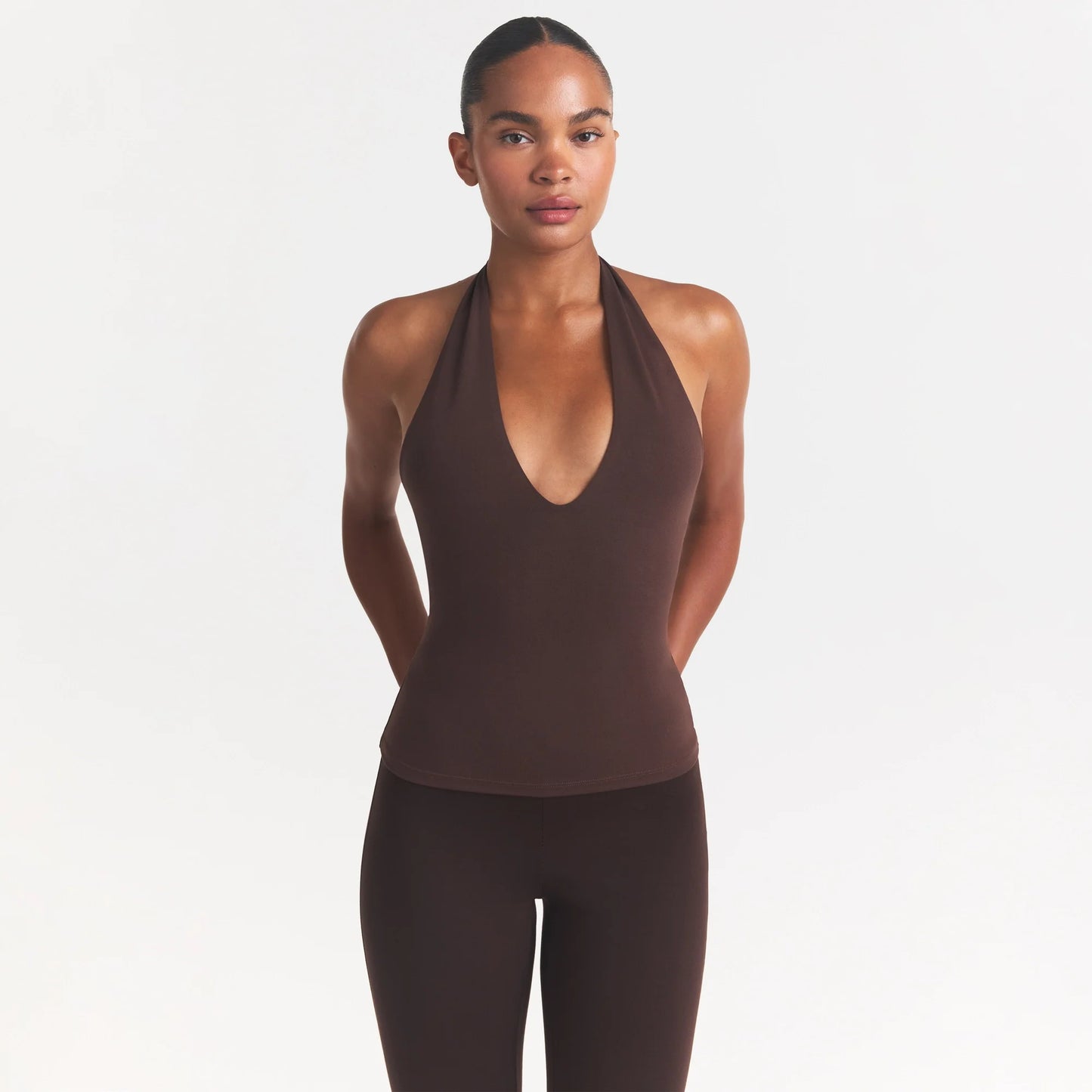 SMOOTH LAYERS HALTER TOP | COCOA