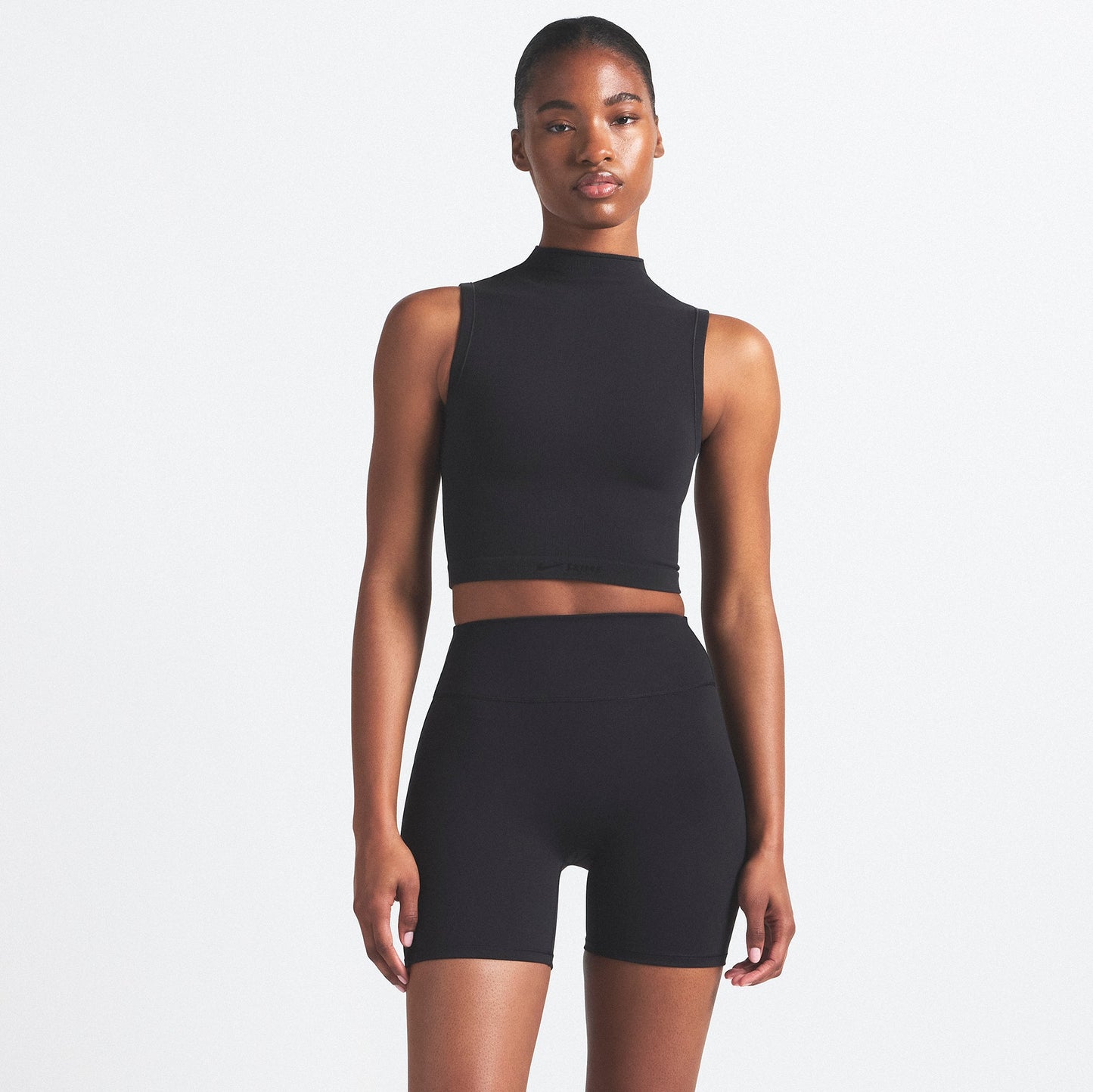 NikeSKIMS VINTAGE SEAMLESS MOCK NECK BRA TOP | OBSIDIAN