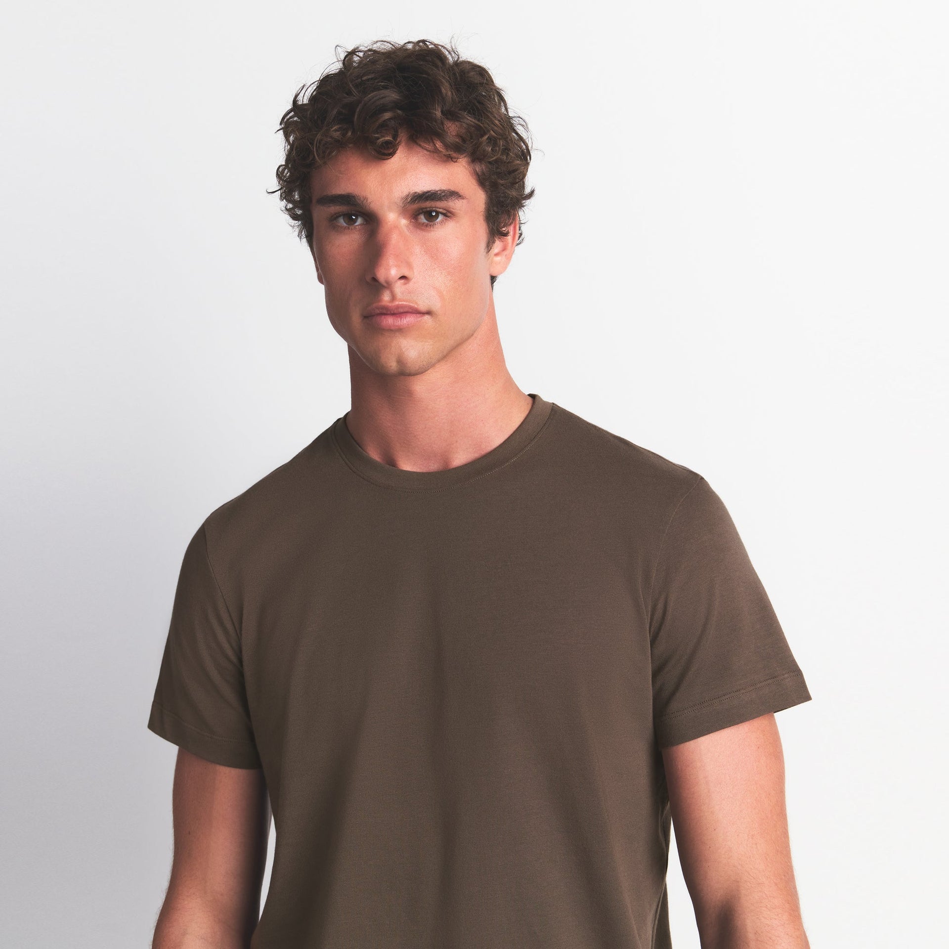 SKIMS COTTON MENS CLASSIC T-SHIRT | DRIFTWOOD