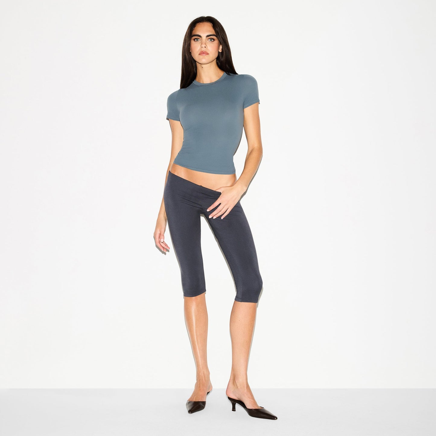 FITS EVERYBODY T-SHIRT | ZIRCON