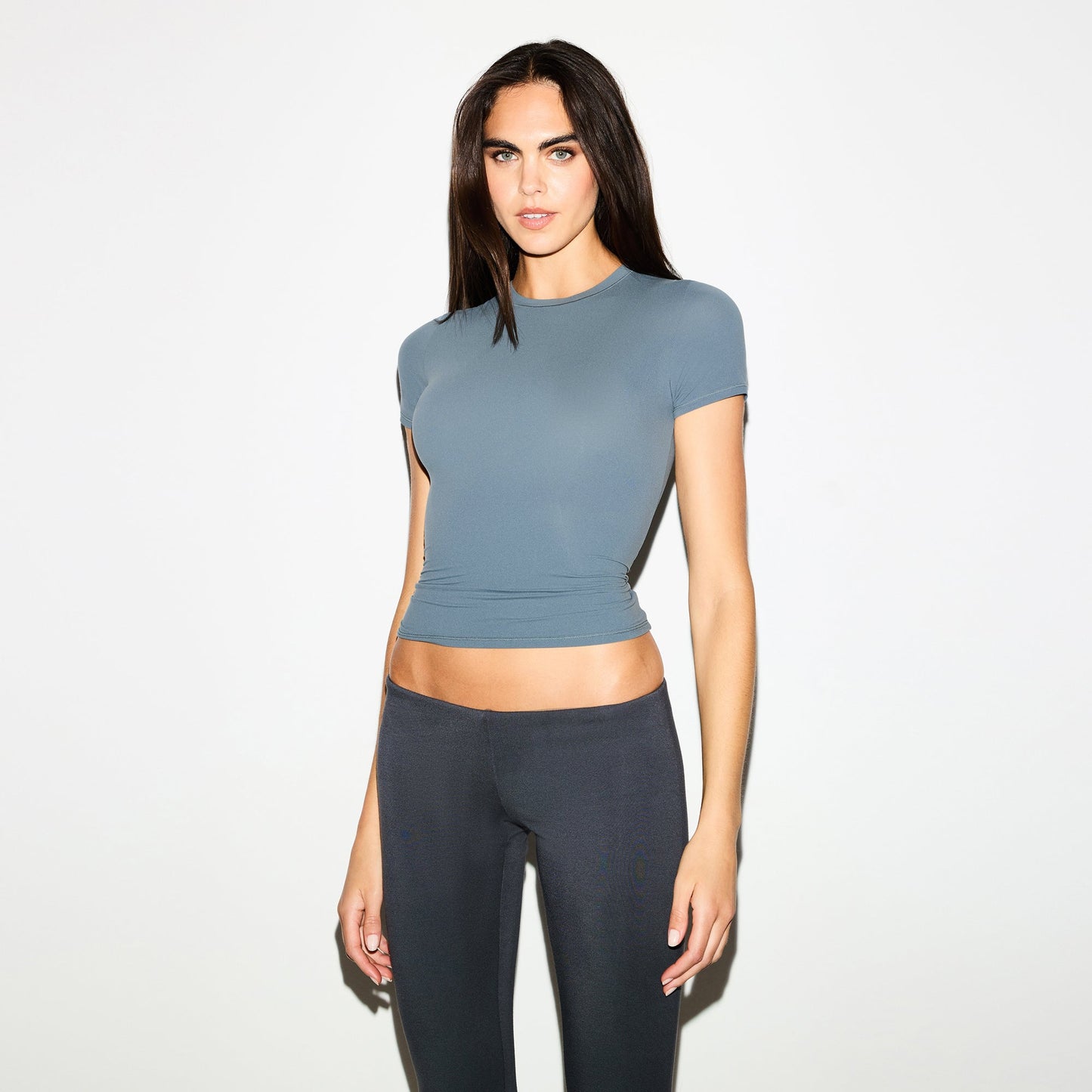 FITS EVERYBODY T-SHIRT | ZIRCON