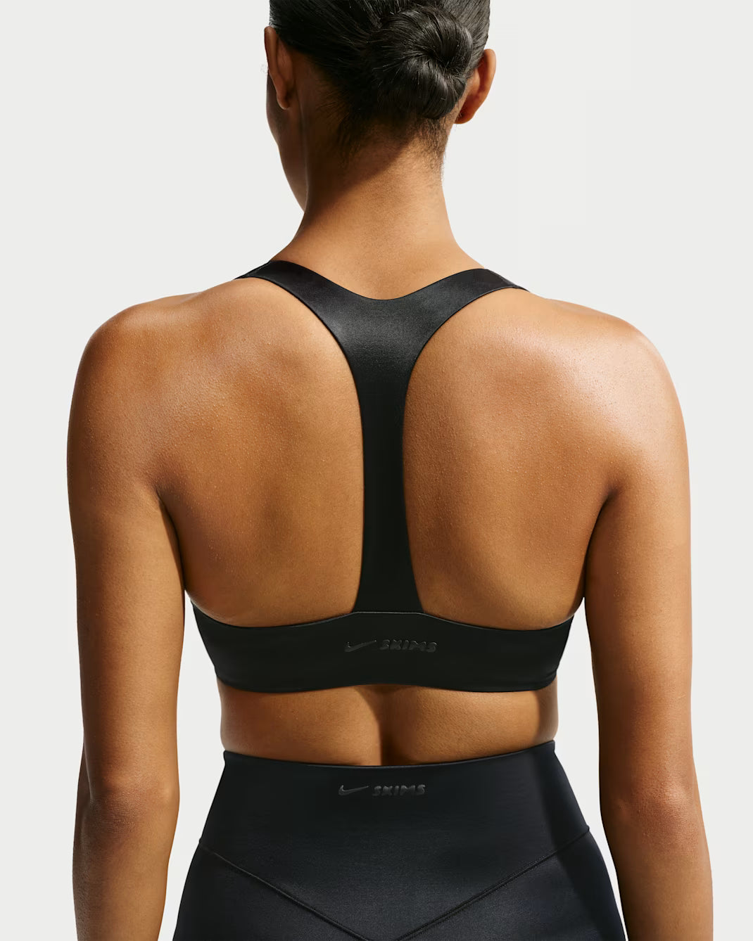 NikeSKIMS SHINE PLUNGE BRA | NSKM OBSIDIAN