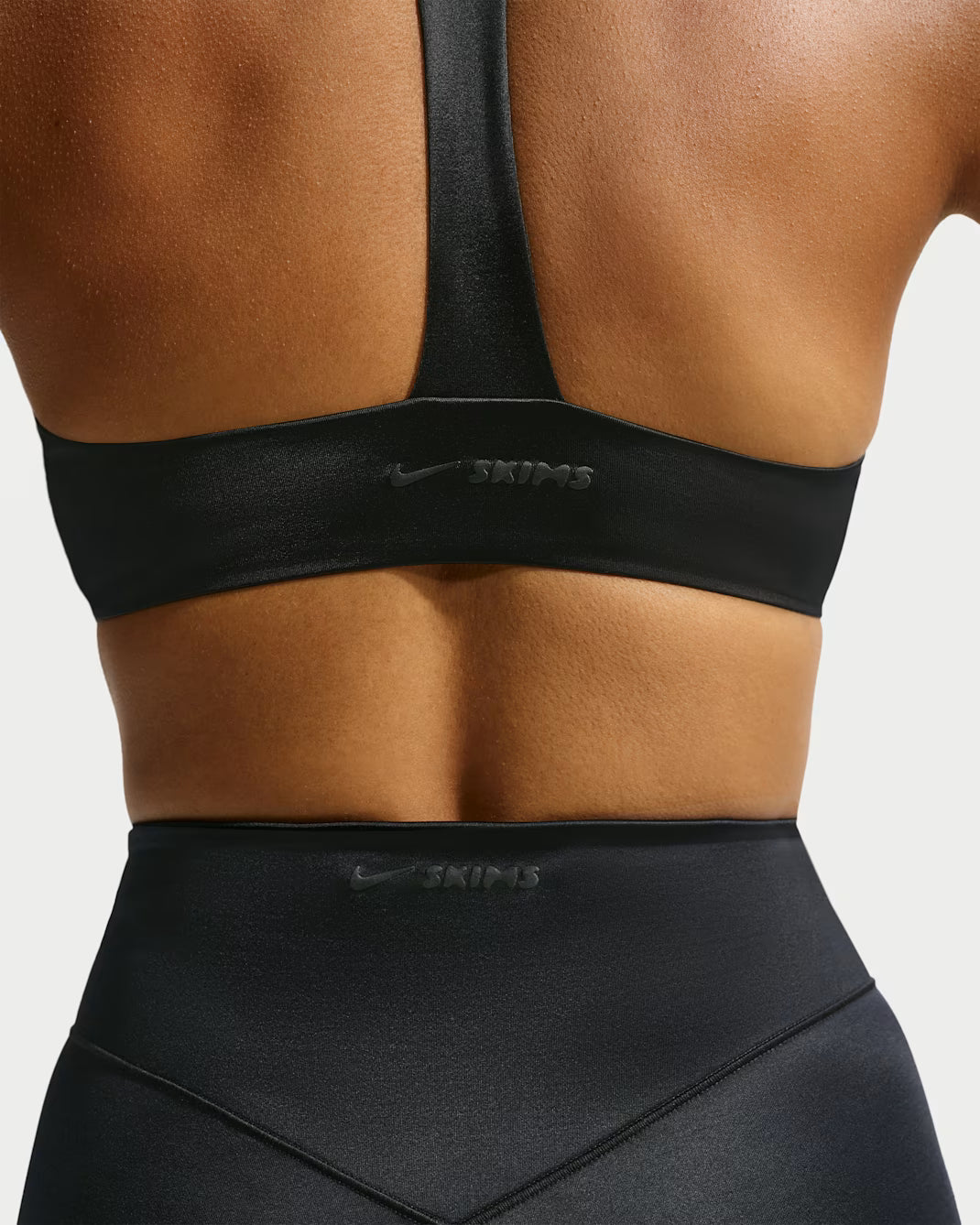 NikeSKIMS SHINE PLUNGE BRA | NSKM OBSIDIAN