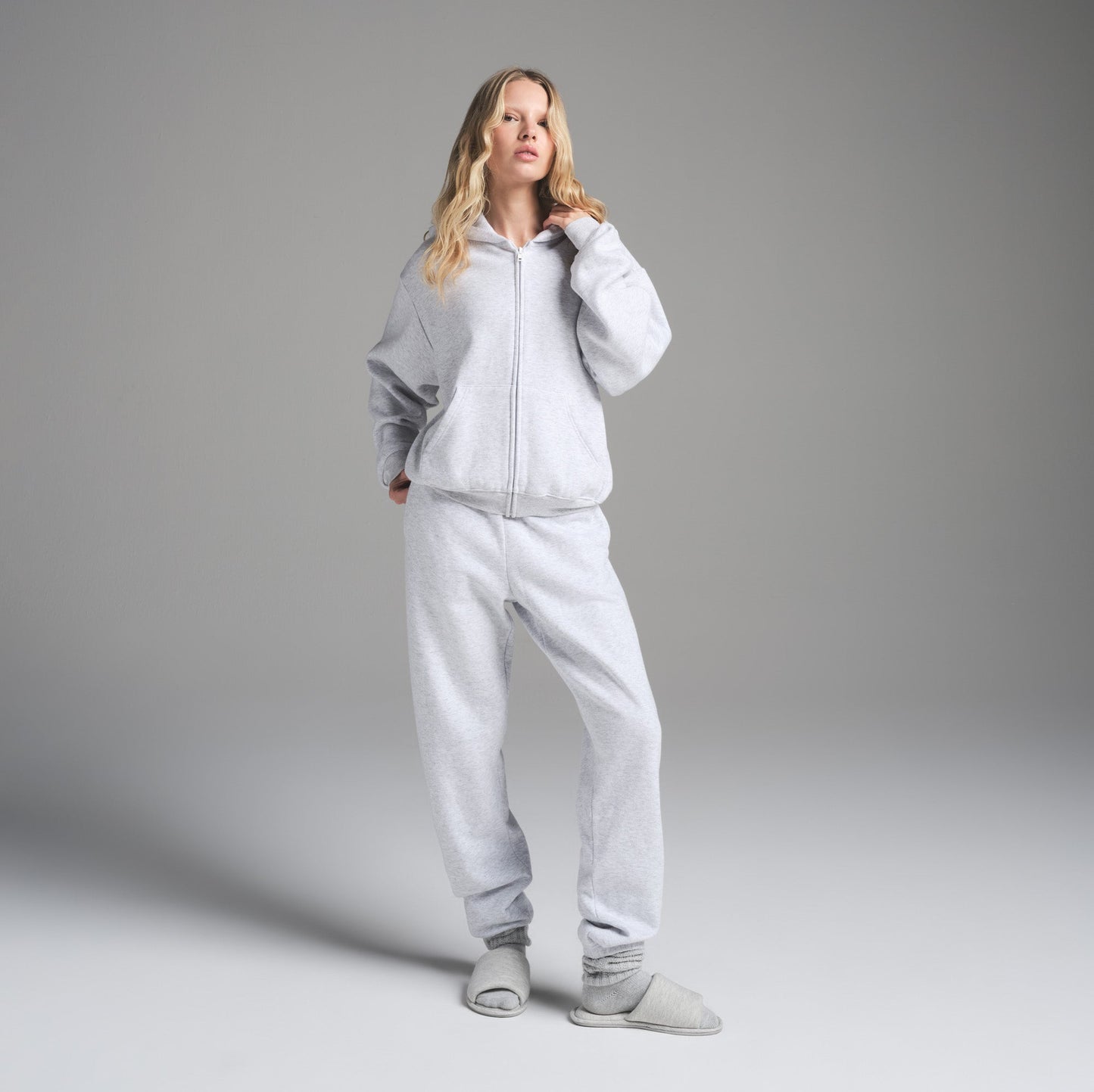 COTTON FLEECE CLASSIC ZIP UP HOODIE | LIGHT HEATHER GREY